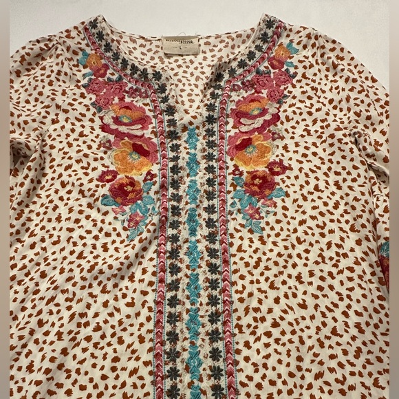 Savanna Jane Floral Embroidered Leopard Print Tunic Top - Picture 6 of 10